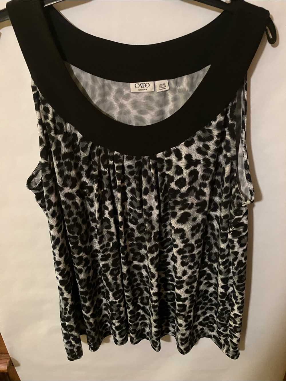 Black & White Leopard Print slinky Sleeveless Top 22/24